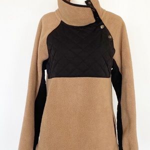 Women’s Asymmetrical Button Up Abercrombie Fleece. Size M.